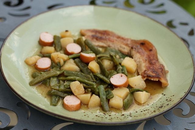 Bohneneintopf mit Schweinebauch und Würstchen von 30958| Chefkoch