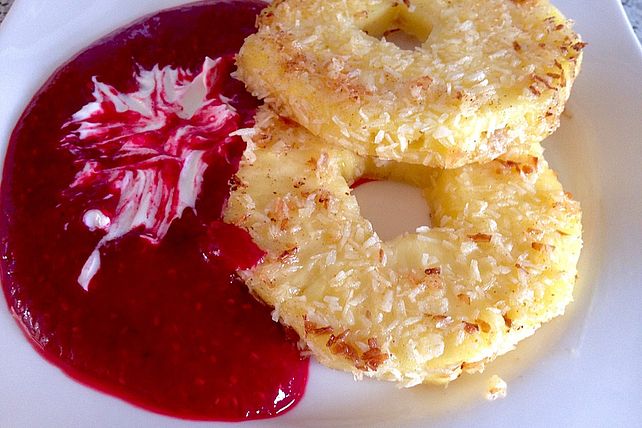 Ananas - Kokos - Ringe mit Himbeeren von mickyjenny| Chefkoch