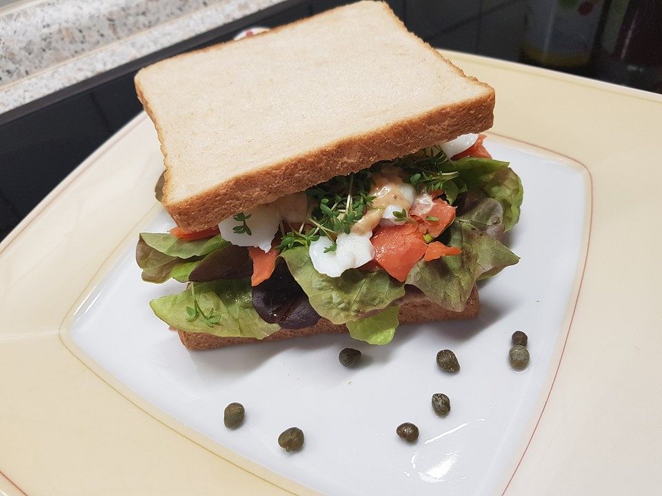 Lachstoast mit Ei und Salat| Chefkoch
