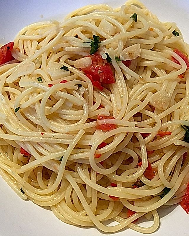 Spaghetti aglio, olio e peperoncino auf meine Art