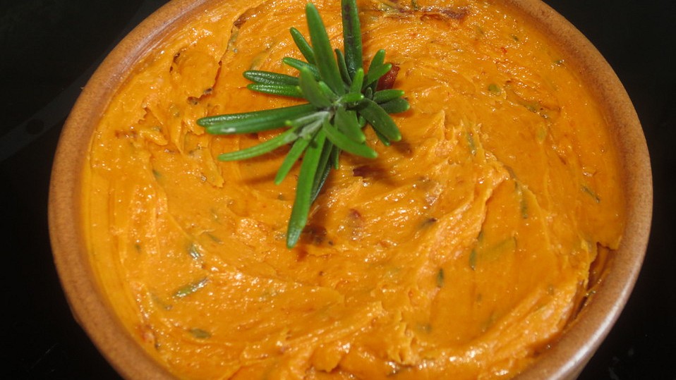 Würzige Tomatenbutter von mareikaeferchen