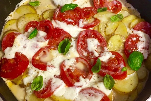 Kartoffelpfanne mit Mozzarella von Corbisez| Chefkoch