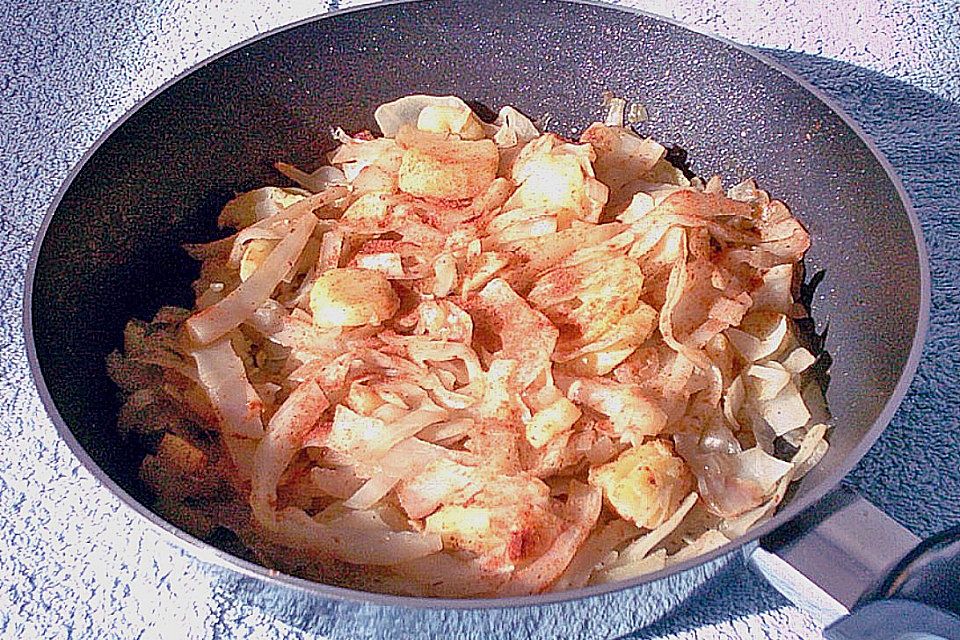 Warmer Kartoffelsalat mit Weißkraut