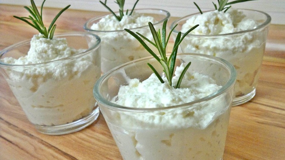 Ziegenfrischkäse selbst machen von Lophe