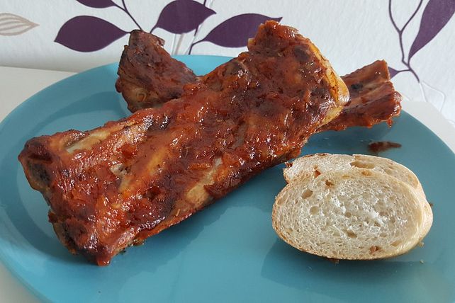 Spareribs aus dem Ofen mit Zwiebel - Honig - Knoblauch - Glasur von ...