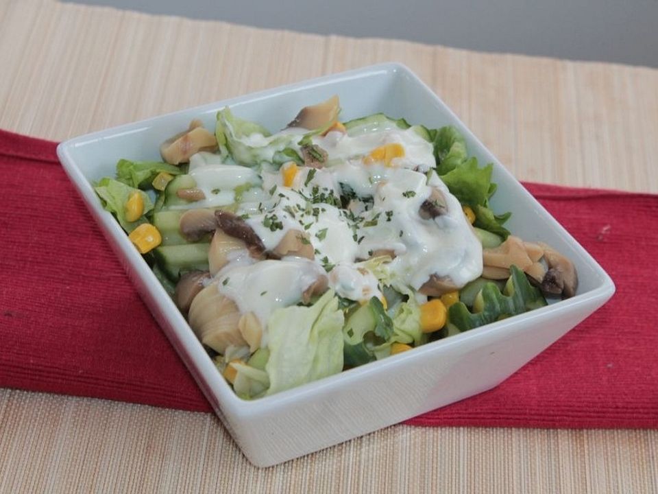 Eissalat mit Gurken und Pilzen von Lenusa| Chefkoch
