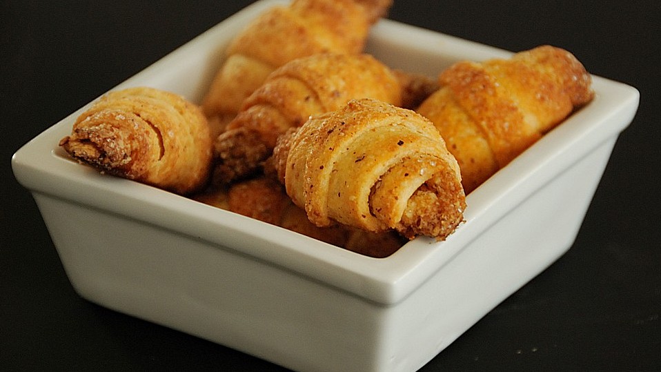 Nusshörnchen Rezept – selbstgemachte Mini-Hörnchen