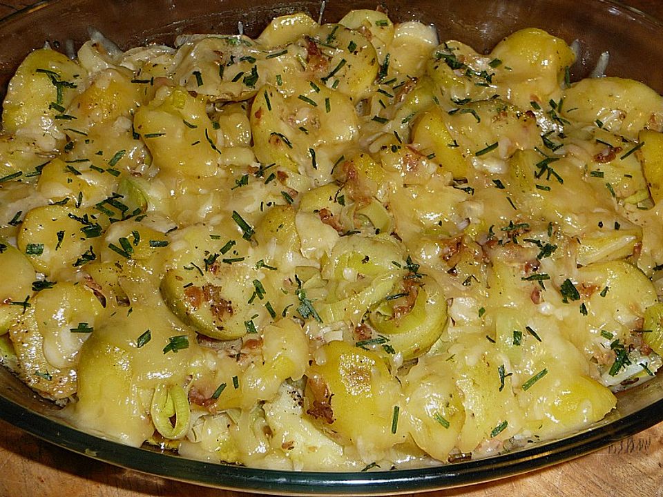 Kartoffelsalat mit Käse überbacken von Corela1| Chefkoch