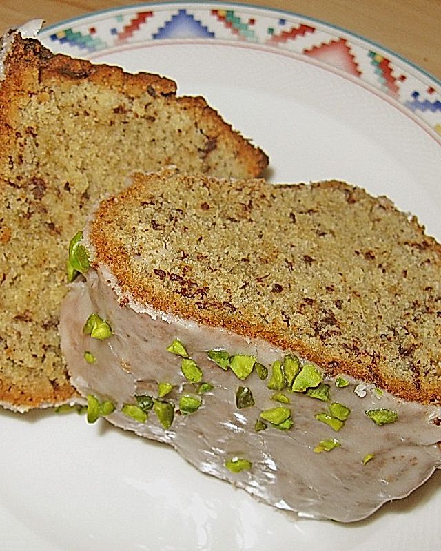 Schoko - Nuss - Kuchen mit Amarettoglasur