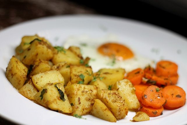 Bratkartoffeln mal anders - indisch gewürzt von mareikaeferchen| Chefkoch
