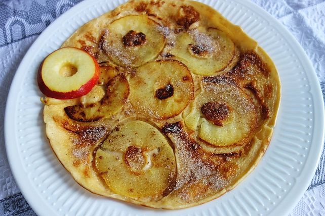 Apfel - Pfannkuchen mit Zimtzucker von humstein| Chefkoch