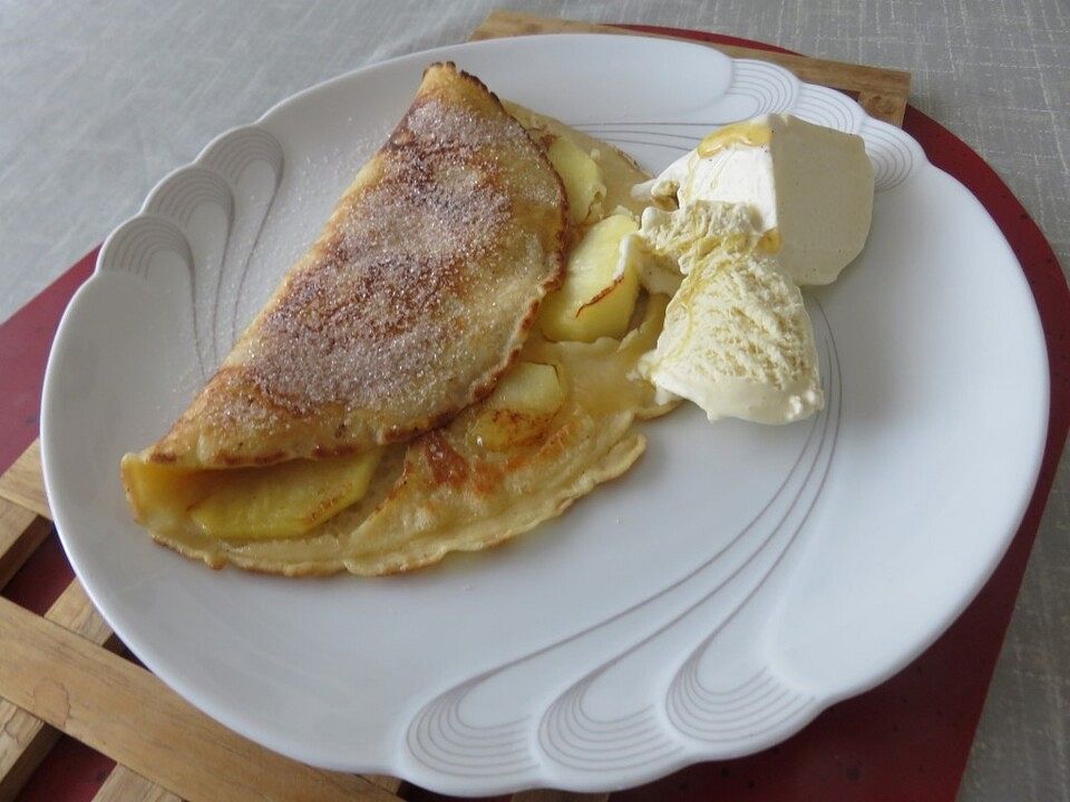 Apfel - Pfannkuchen mit Zimtzucker von humstein | Chefkoch