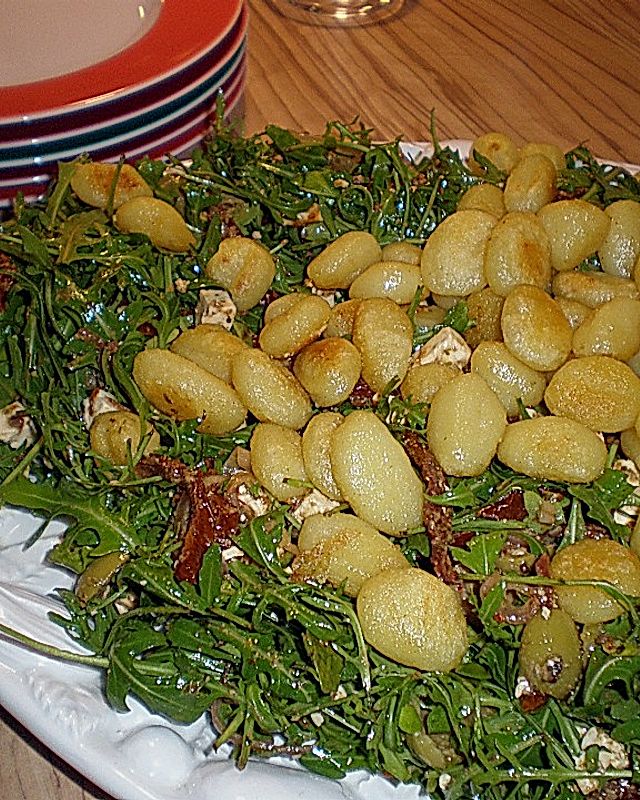 Lauwarmer Gnocchi - Salat