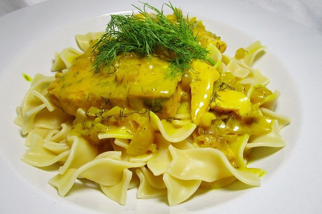 Bandnudeln mit Lachs in Orangen - Sahne - Sauce von mighty-mama| Chefkoch