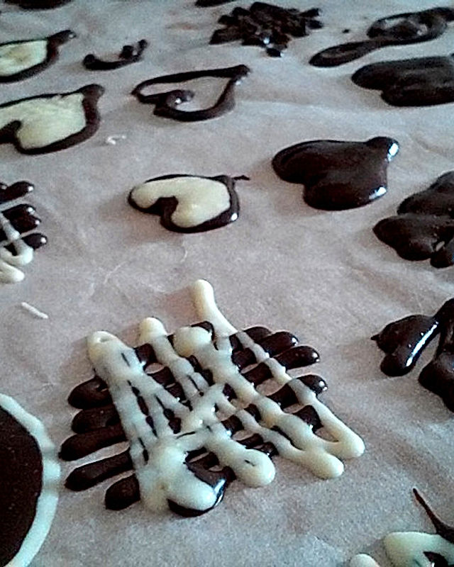 Schokoladendekoration für Torten oder Dessert