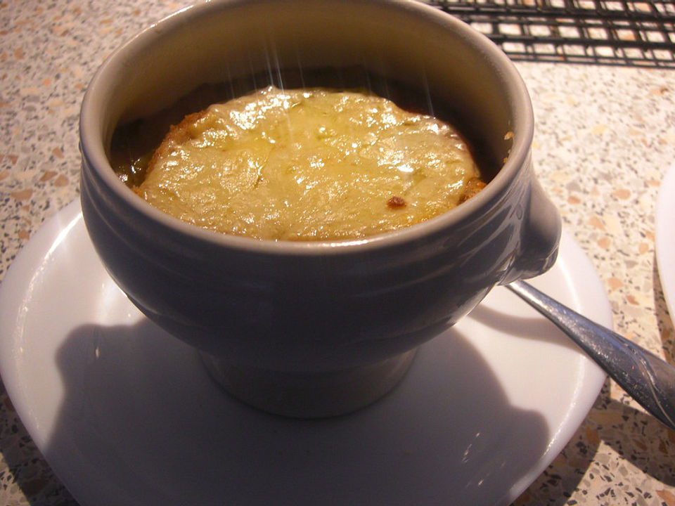 Gratinierte Zwiebelsuppe von fletcher| Chefkoch