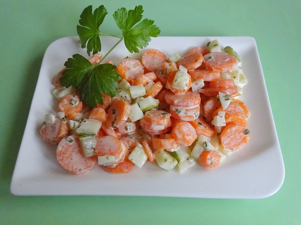 Gekochter Karottensalat mit Zwiebel und Gurke| Chefkoch