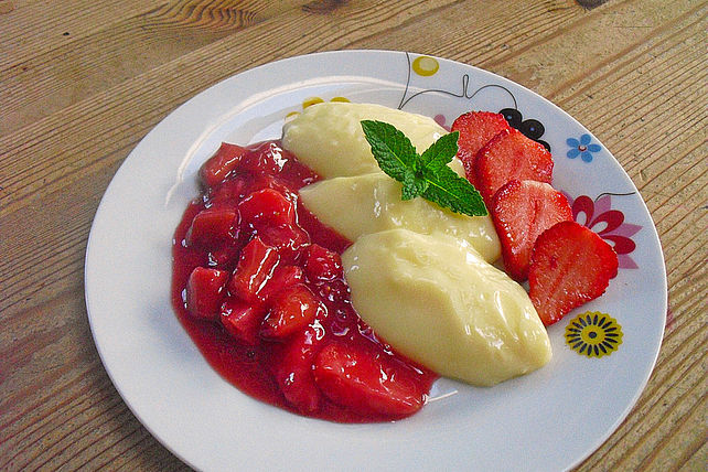 Erdbeer - Rhabarber - Grütze von Juulee| Chefkoch
