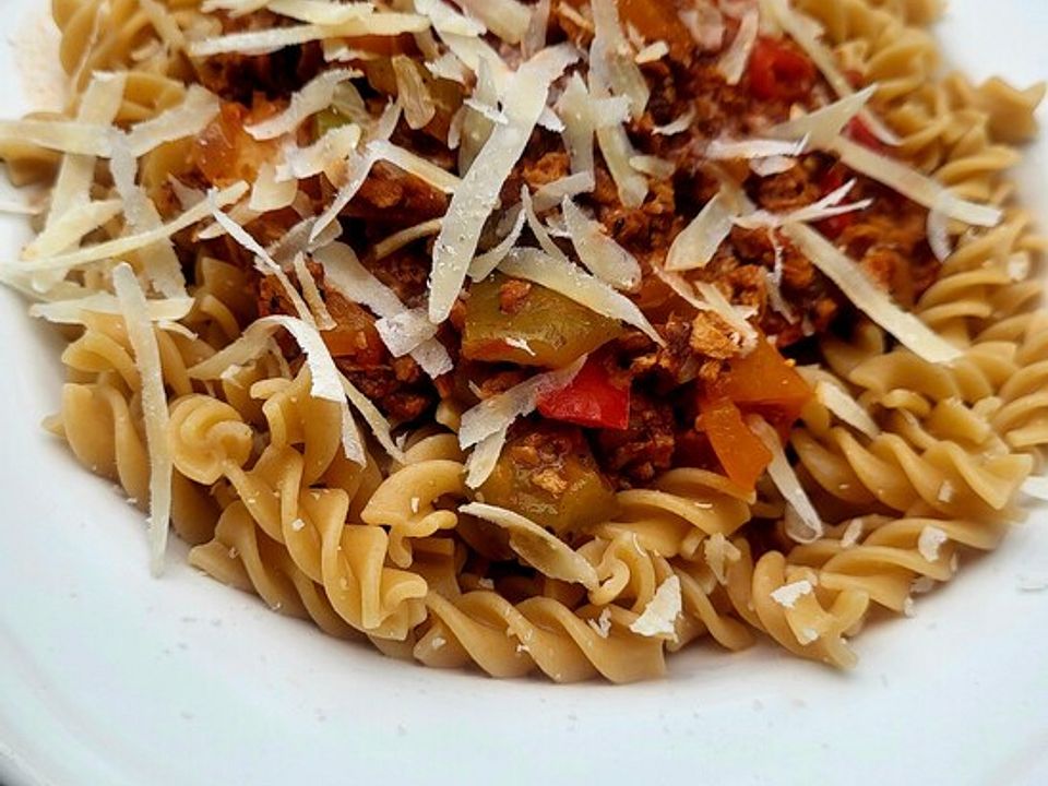 Nudelpfanne mit Hackfleisch, Paprika und Tomaten von StMenken64| Chefkoch