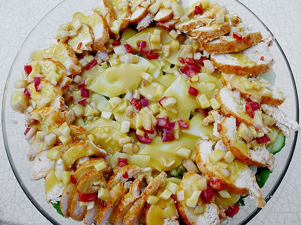 Hähnchensalat auf fruchtig - süß - scharfe Art von Corela1| Chefkoch