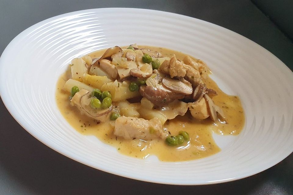 Schnelles Geflügelragout mit Spargel