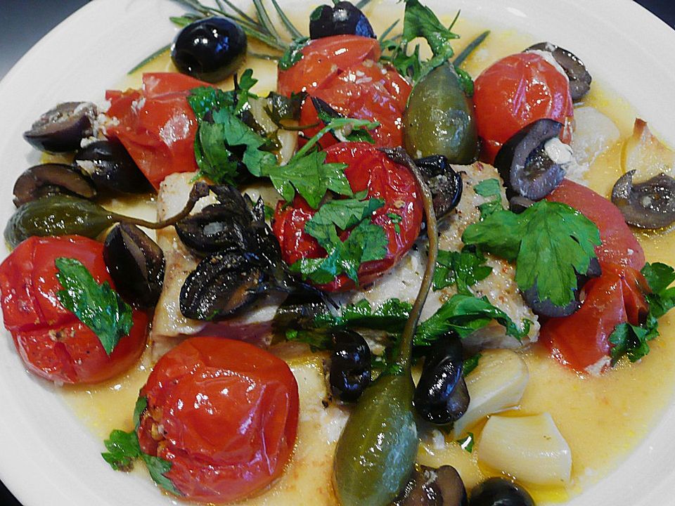 Seeteufel mit Tomaten, Kapern und Oliven von fine| Chefkoch