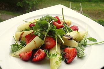Rucola - Spargel - Erdbeer - Salat