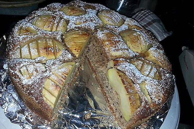 Versunkener Apfel - Nuss - Kuchen von die_krümel| Chefkoch