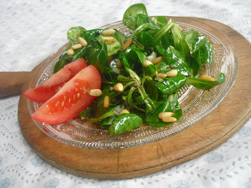 Feldsalat Mit Gerösteten Pinienkernen Von Gabi-b| Chefkoch