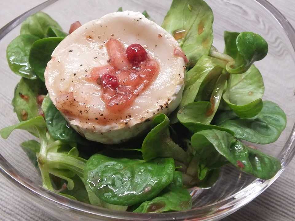 Vorspeise Feldsalat Gourmet Mit Ziegenkase Und Herbem Fruchtdressing Von Wbley Chefkoch