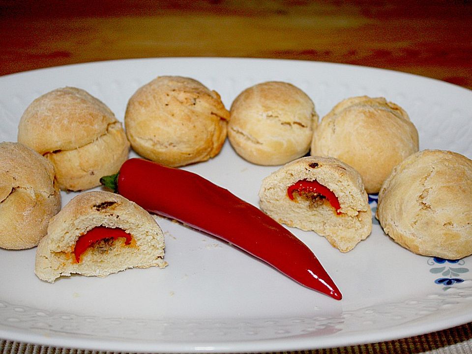 Gefüllte Chilischoten in Brotkruste von Cocorinna| Chefkoch