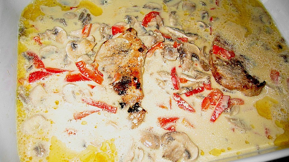 Schweinesteak an Champignon - Paprika - Sauce von Tryumph800 Schweinesteak an Champignon - Paprika - Sauce von Tryumph800