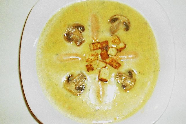 Kartoffelcremesuppe mit Würstchen von bupuline| Chefkoch