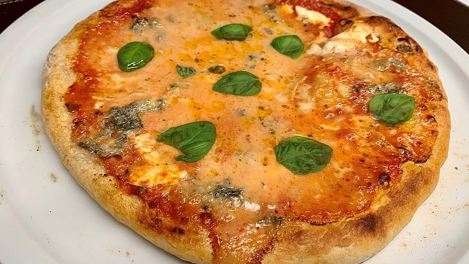 Pizza Quattro Formaggi Von Moppeldiefischin Chefkoch