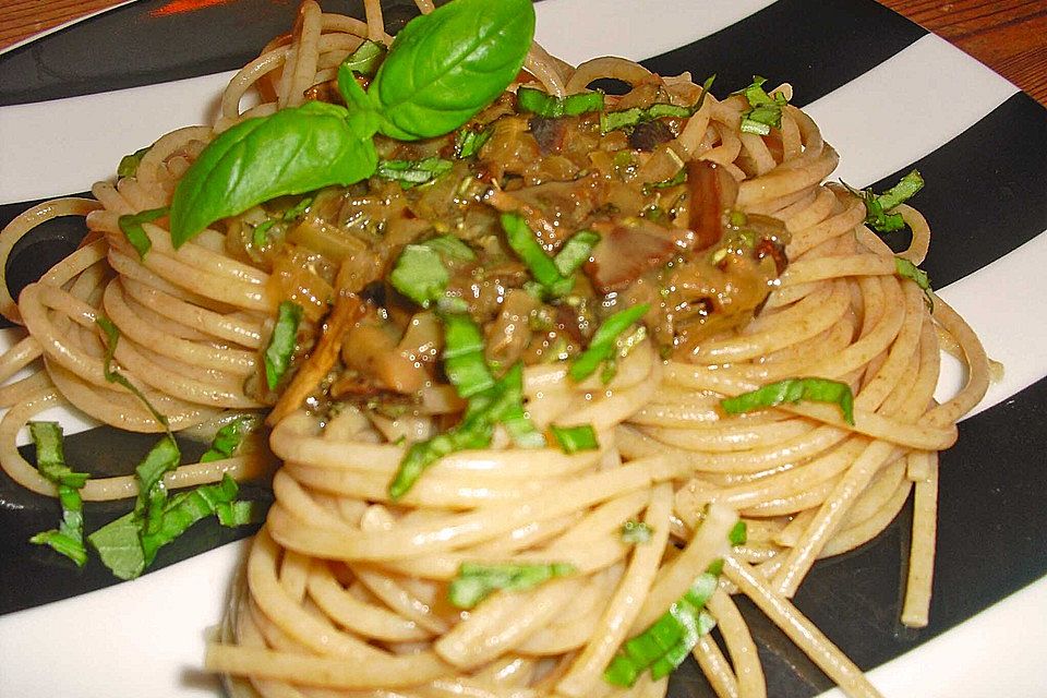 Pilzragout auf Vollkornspaghetti