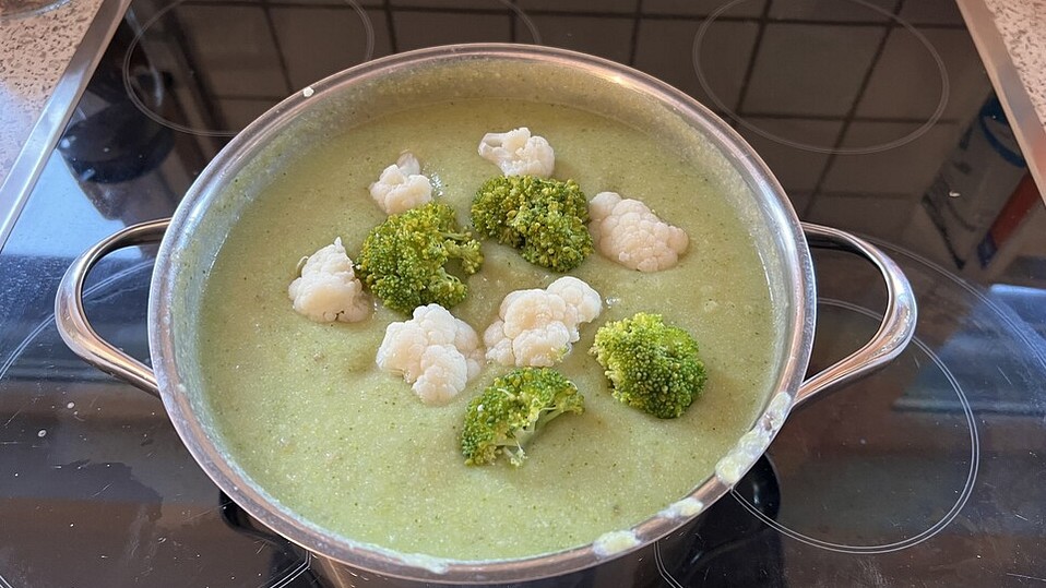 Blumenkohl - Brokkoli - Suppe von emandriana89