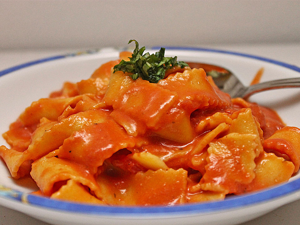 Tagliatelle mit Tomaten - Käse - Soße von sue_ellen | Chefkoch