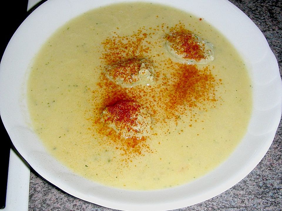 Spargelsuppe mit Hühnchennockerln von Tryumph800| Chefkoch