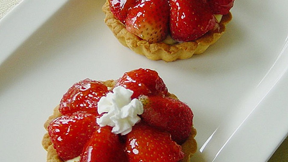 Erdbeertörtchen mit Vanillecreme von Pumpkin-Pie