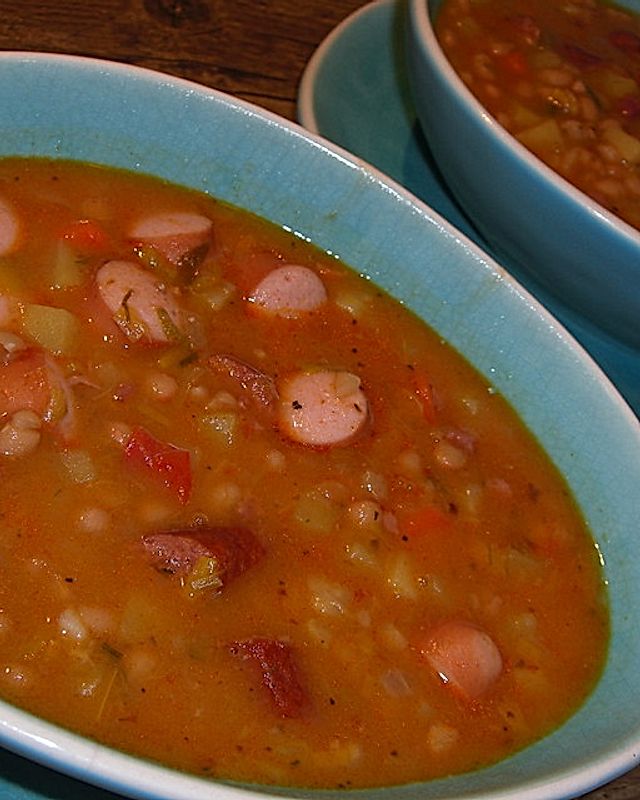 Weiße Bohnen - Suppe mit Bockwürstchen