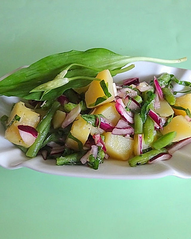 Kartoffel-Bohnen-Salat mit Bärlauch oder Rucola