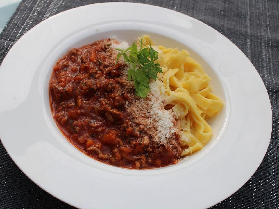 Spaghetti mit Sauce Bolognese von kleinkoch| Chefkoch