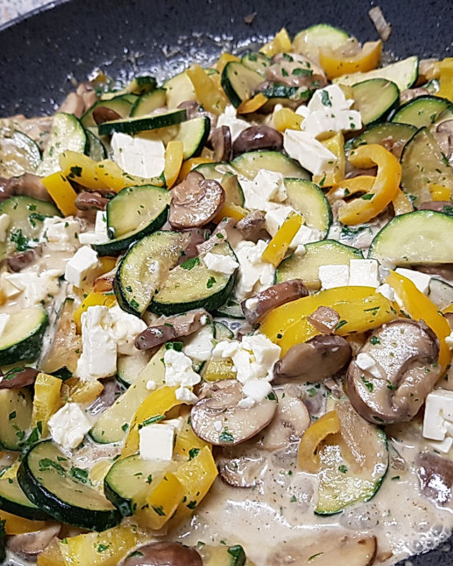 Champignon - Zucchini - Pfanne mit Feta