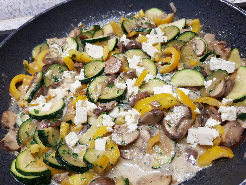 Champignon - Zucchini - Pfanne mit Feta | Chefkoch