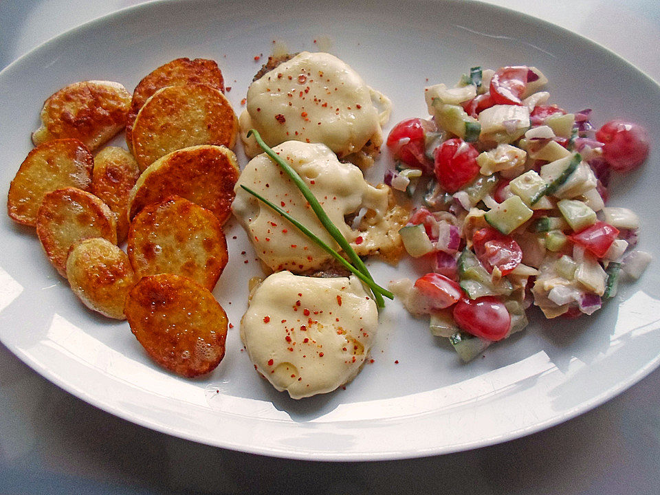 Frikadellen griechische Art mit Bratkartoffeln von mrschwäbli| Chefkoch