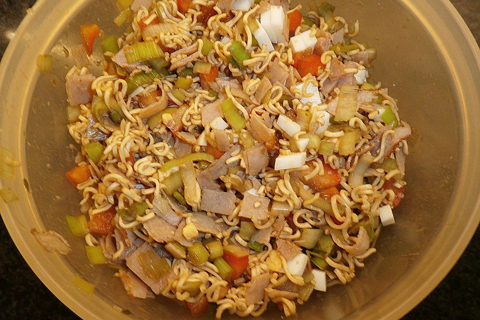 Asiatischer Spaghetti - Salat