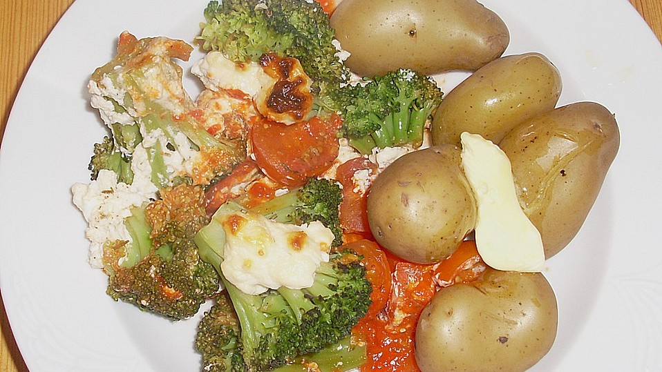 Brokkoligratin mit Schafskäse Brokkoligratin mit Schafskäse