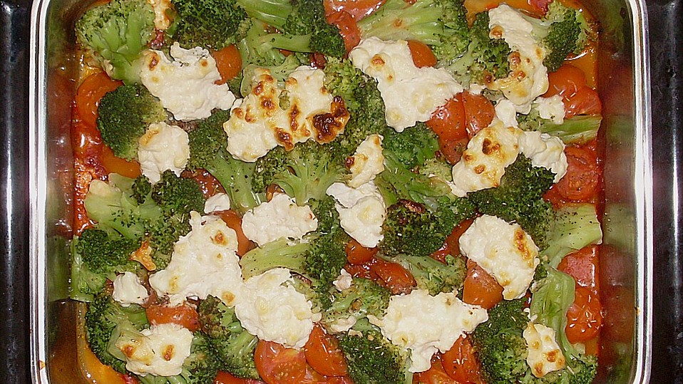 Brokkoligratin mit Schafskäse Brokkoligratin mit Schafskäse