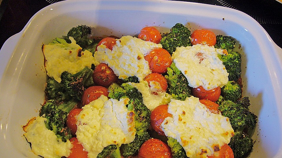 Brokkoligratin mit Schafskäse Brokkoligratin mit Schafskäse