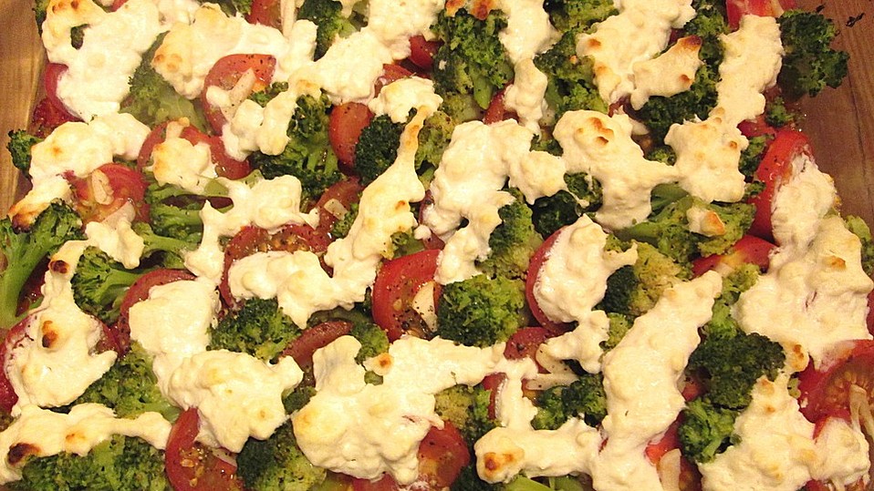 Brokkoligratin mit Schafskäse Brokkoligratin mit Schafskäse